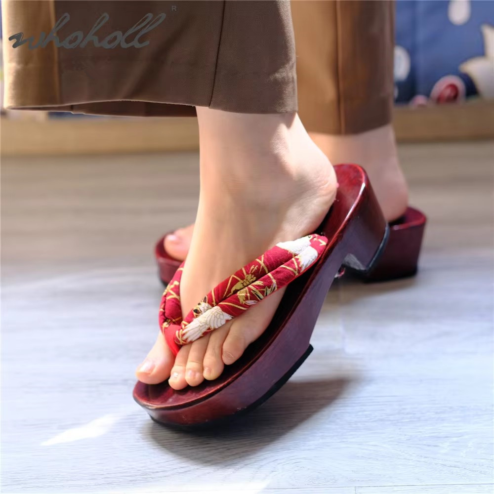 Japońskie buty Geta do cosplay – Geta Wooden Sandal recenzja i cena